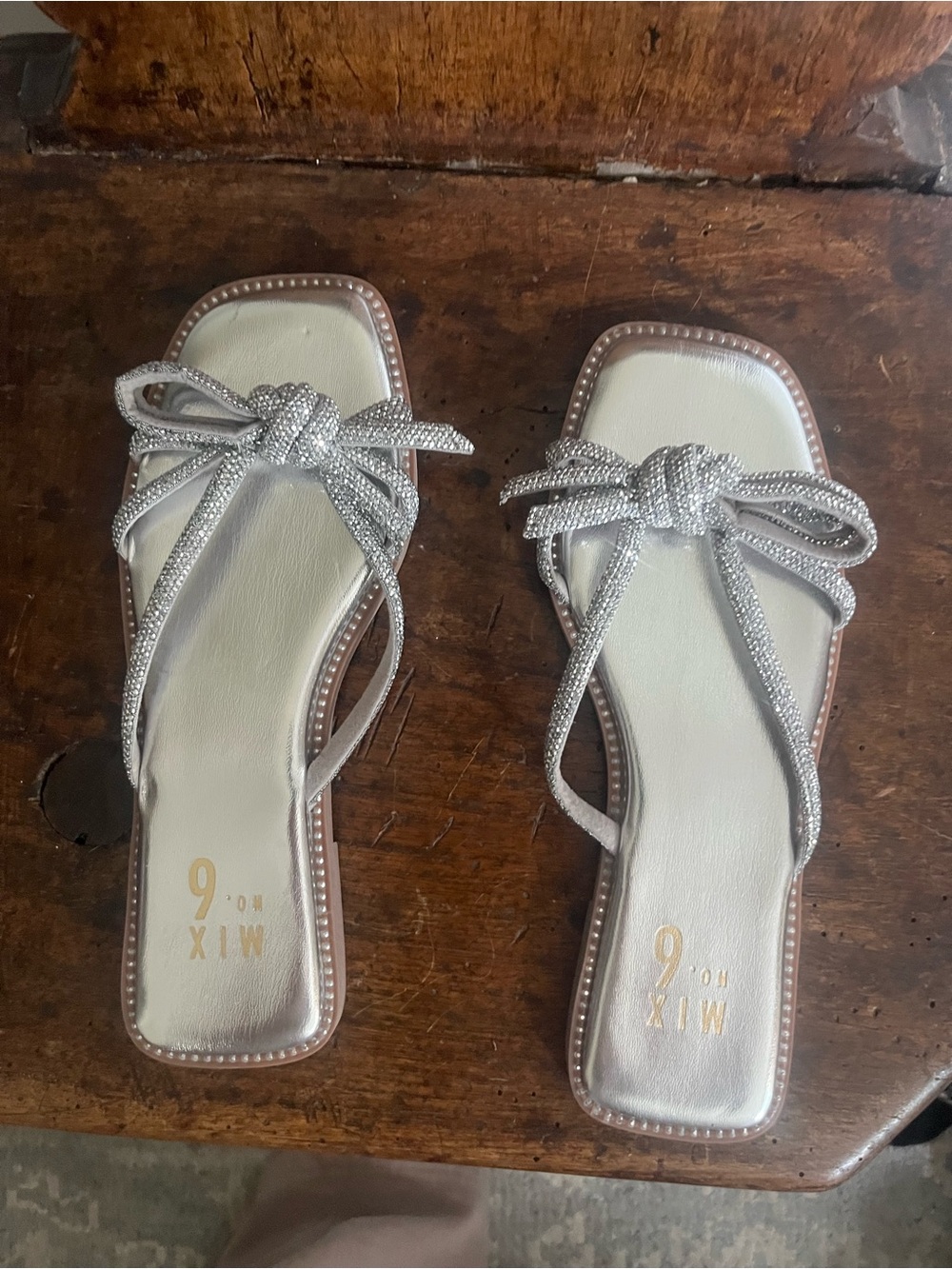 Mix No. 6 Silver Knotted Bow Square-Toe Sandals
